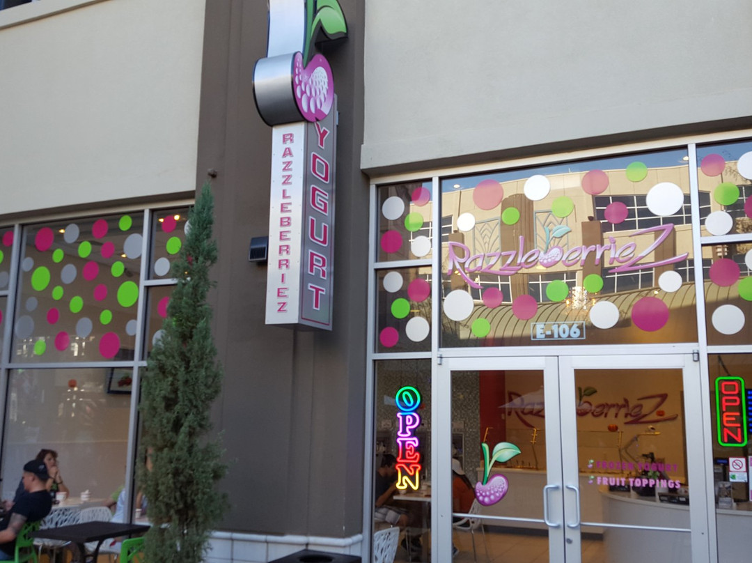 Razzleberriez Yogurt