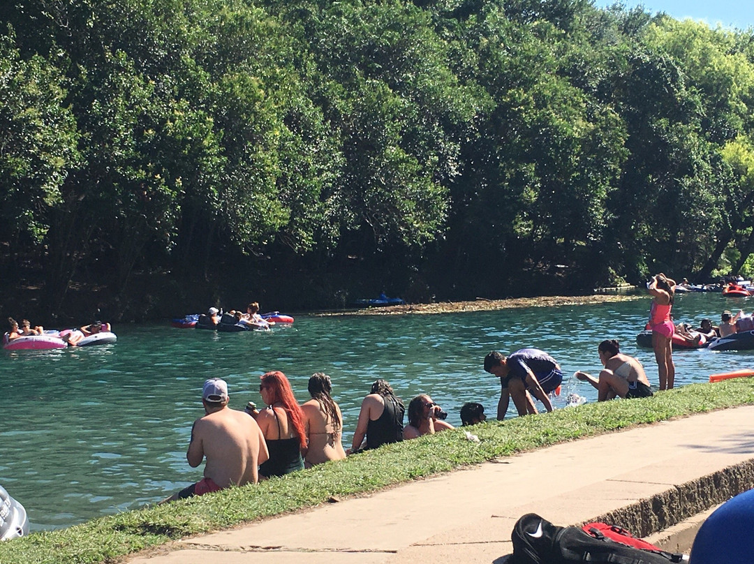 Prince Solms Park-新布朗费尔斯必去景点