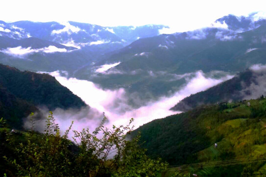 Trekking in Mussoorie