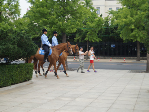 大连女子骑警基地-大连市必去景点