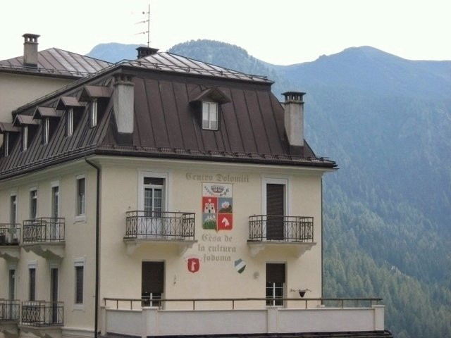 利维纳隆戈德尔科尔迪拉纳旅游景点-Museo degli Usi, Costumi e Tradizioni della Gente Ladina