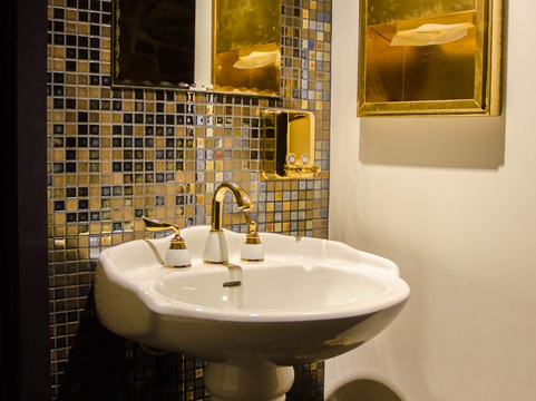 Sun Cinema Bright-布赖特必去景点