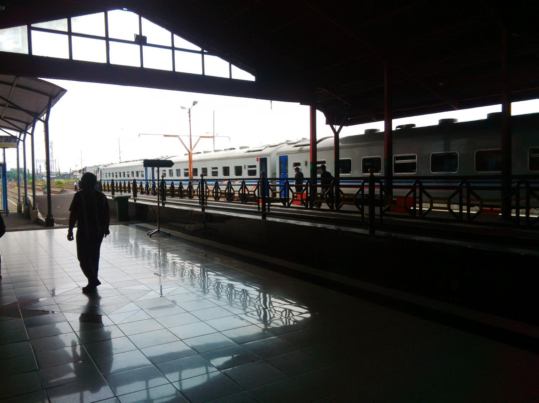 Turi Station Market-泗水必去景点