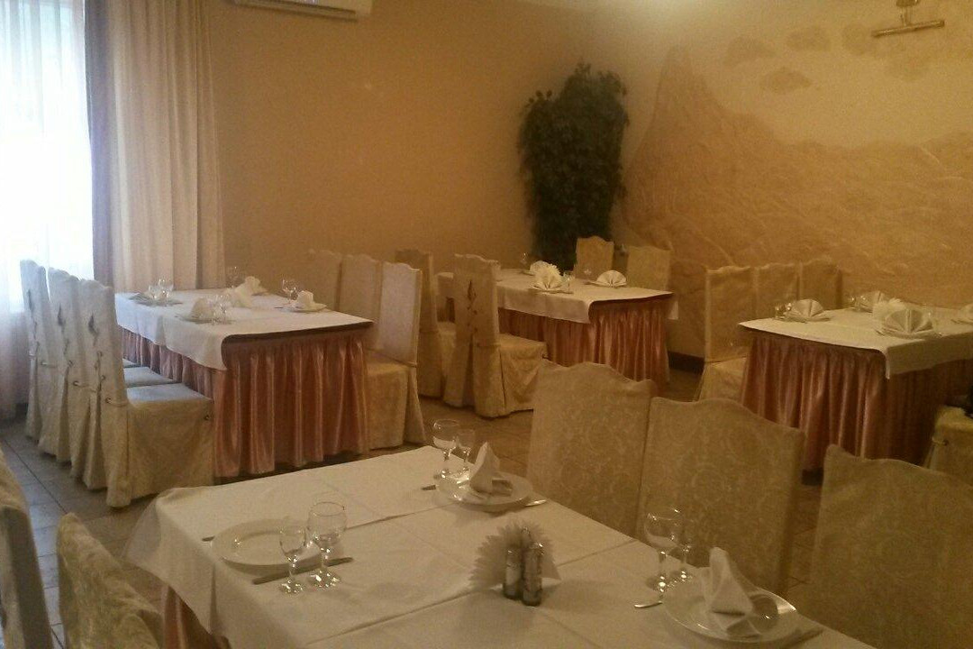 Serzh Cafe and Bar