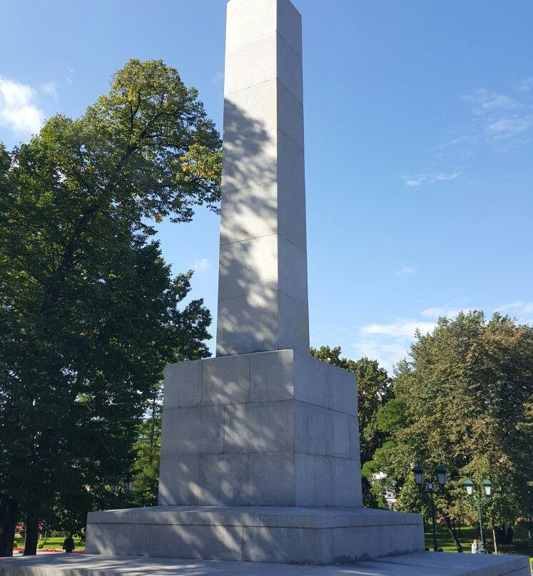 Romanovskiy Obelisk in the Alexander Garden景点图片