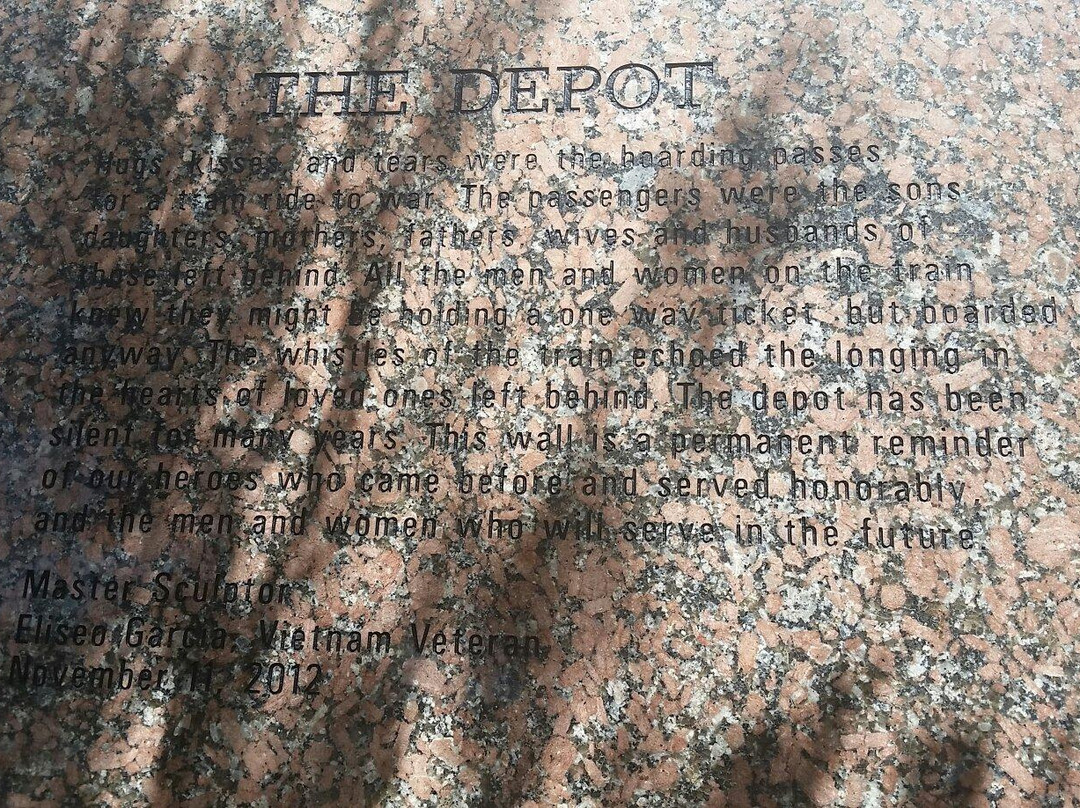 Hopkins County Veterans Memorial-Sulphur Springs必去景点