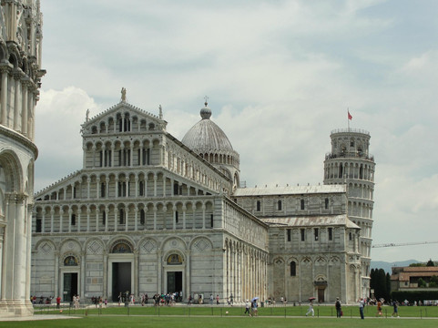 TuscanyBUScom-里窝那必去景点