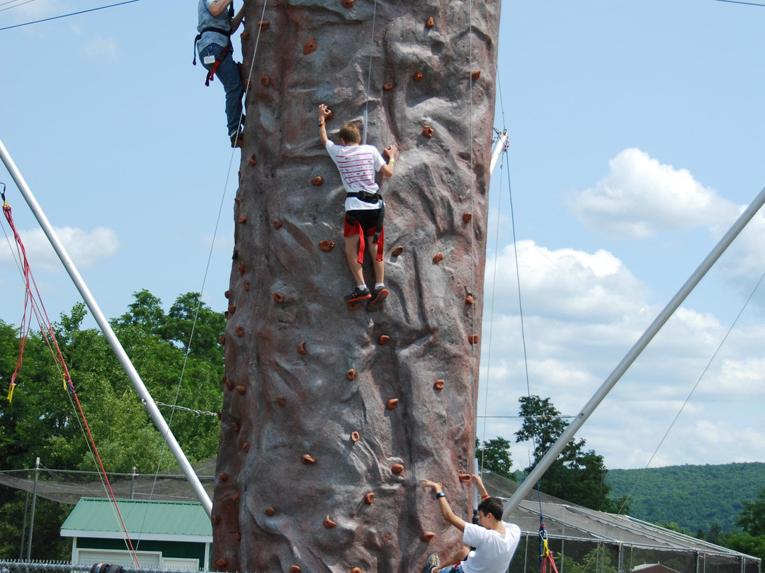 Park Avenue Sports Center-科宁必去景点