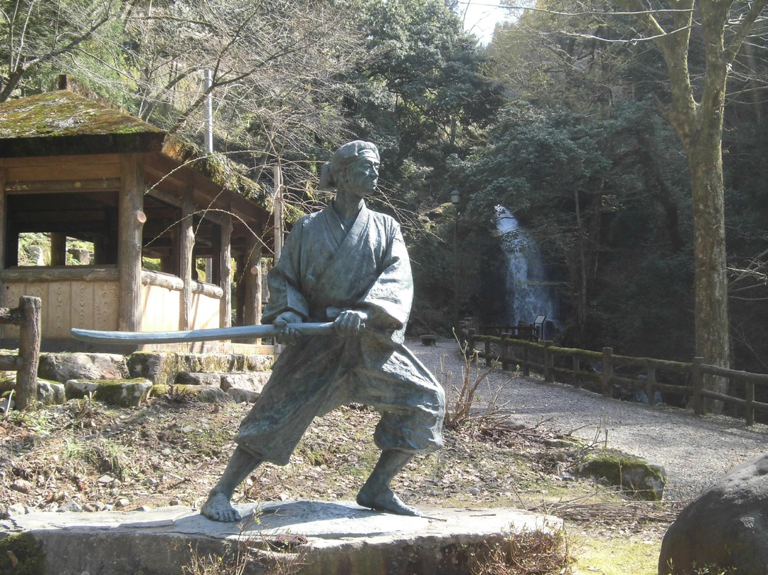 Ichijo Falls景点图片