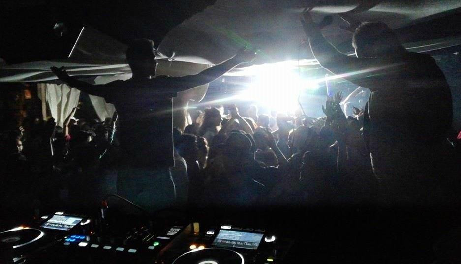 Bosa Marina旅游景点-Eden - Disco Beach Privee
