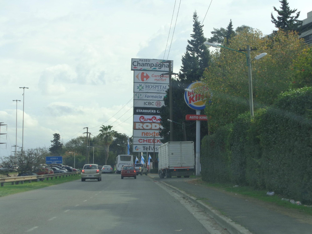 Paseo Champagnat-Pilar必去景点