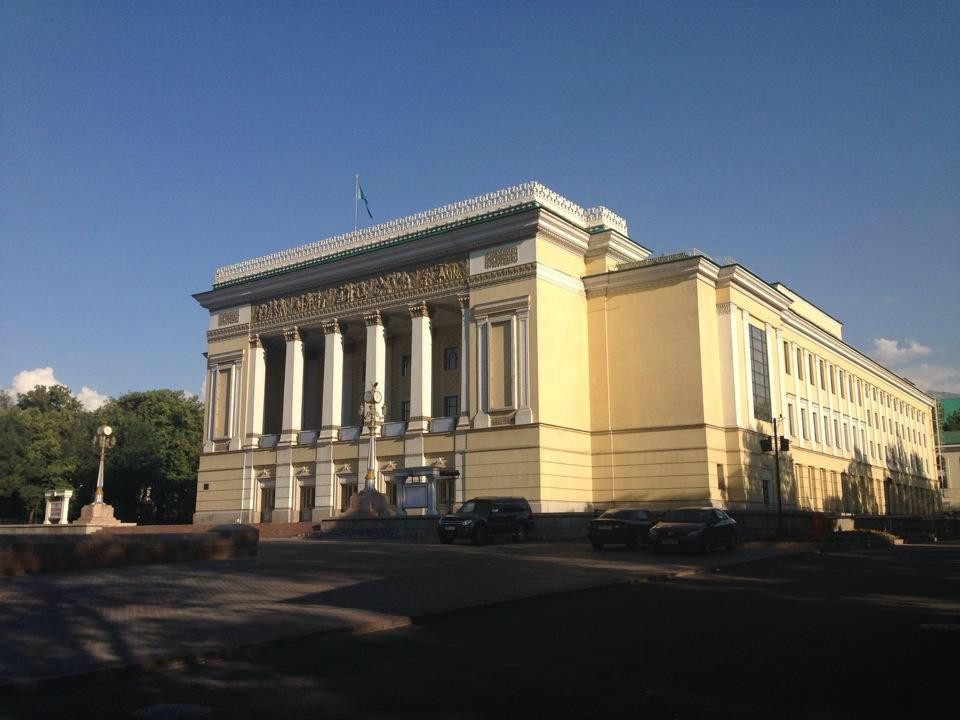 Kazakh State Academic Theatre Of Opera And Ballet Named After Abay-阿拉木图必去景点