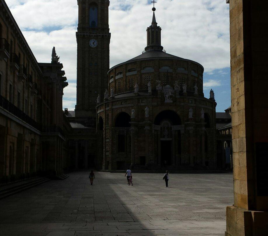 Laboral Ciudad de la Cultura-希洪必去景点