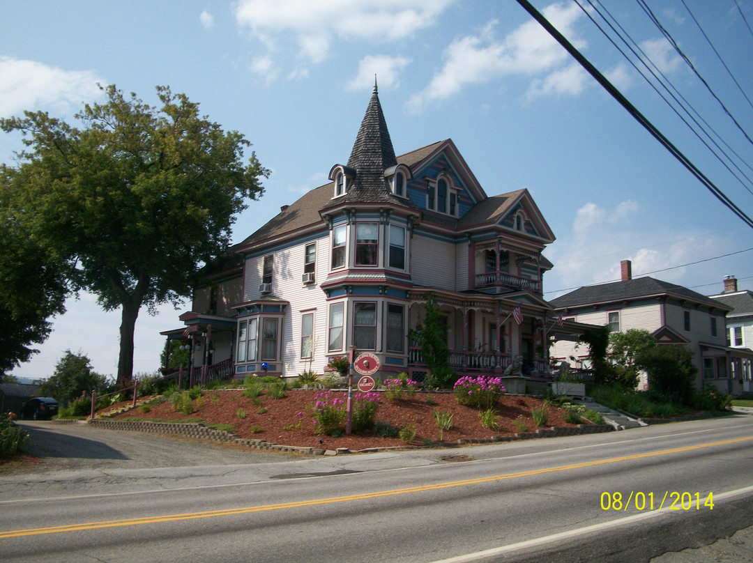 The Lion and the Rose Bed and Breakfast主图