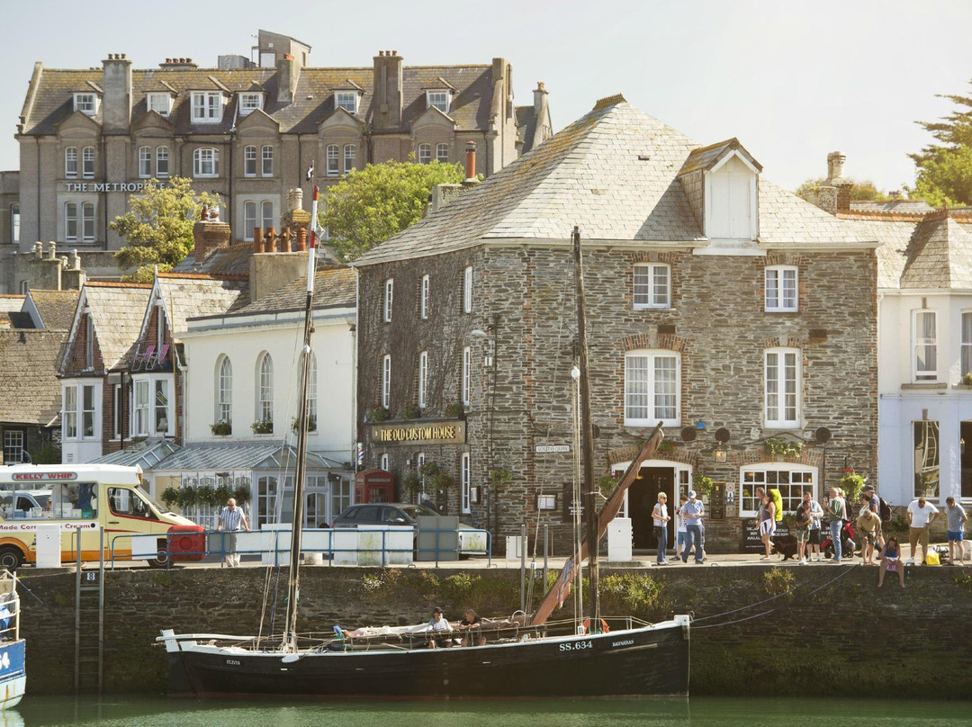 Old Custom House Inn Restaurant