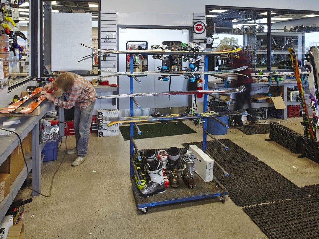 Christy Sports Ski and Snowboard-博尔德必去景点