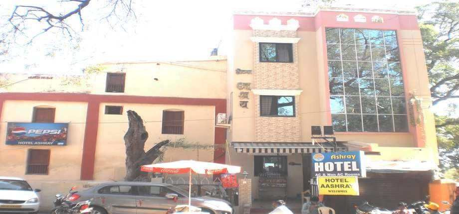 Hotel Ashray主图