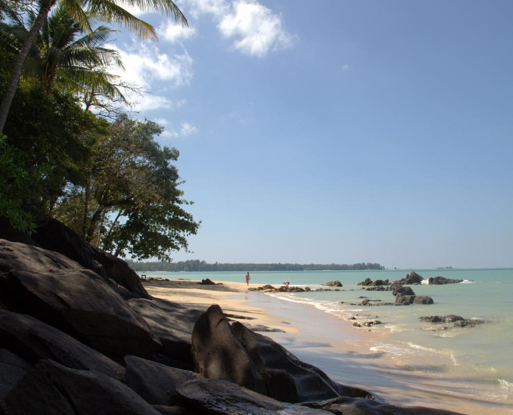 White Sand Beach景点图片