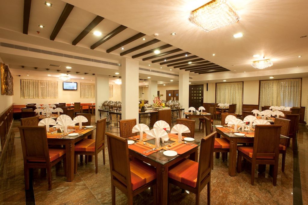 Yaazh Restaurant