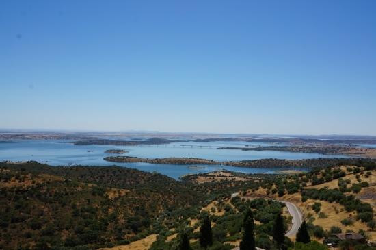 Monsaraz Castle and Walls-蒙萨拉斯必去景点
