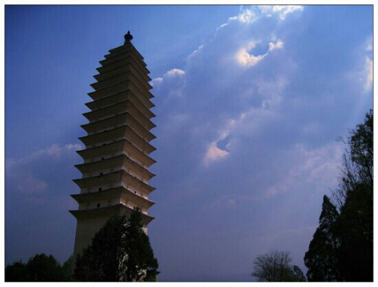 崇圣寺三塔景点图片