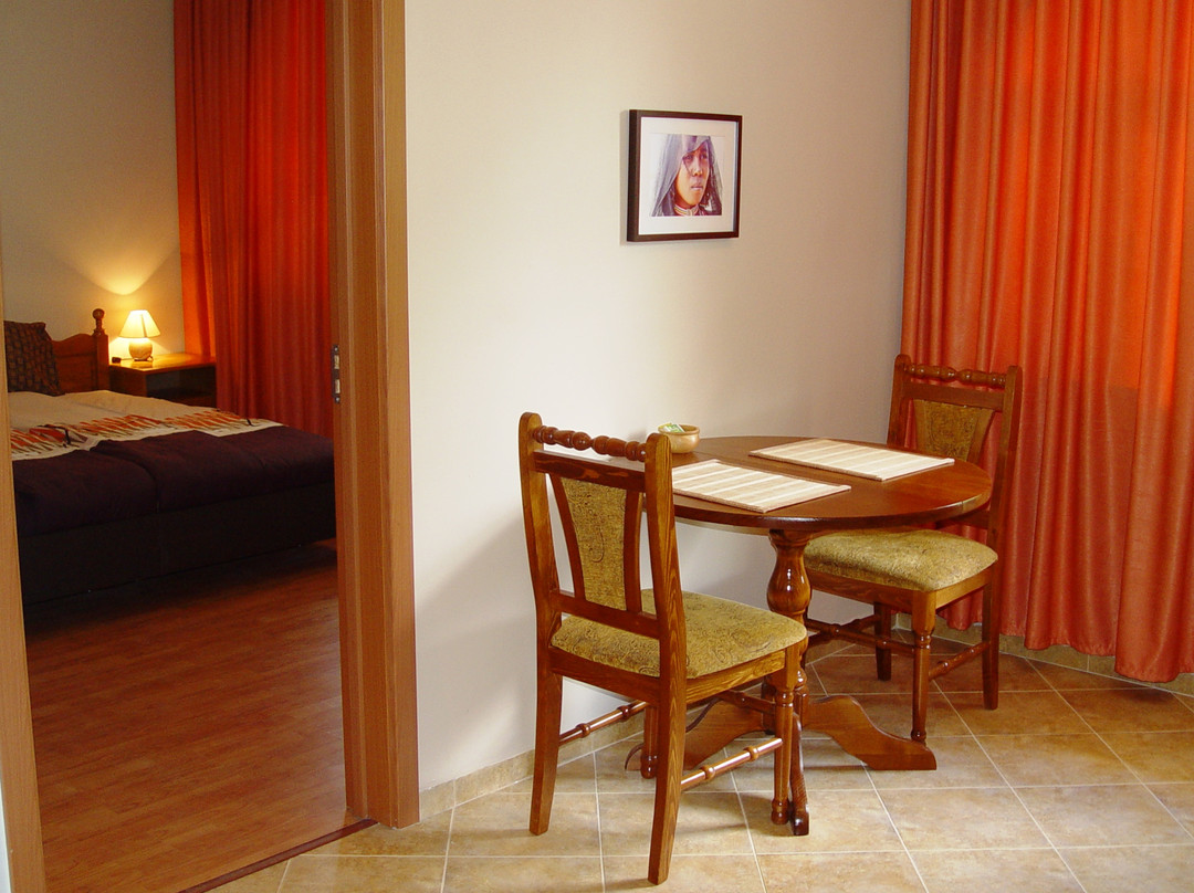 Crossroads Hotel Apartments