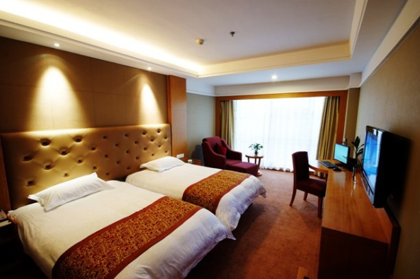 元亨大酒店主图