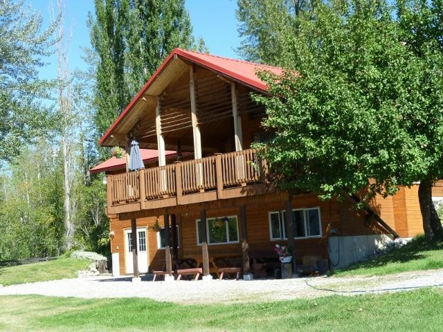 Red Cedar B & B