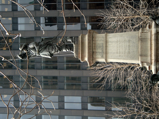 Place d'Armes-蒙特利尔必去景点