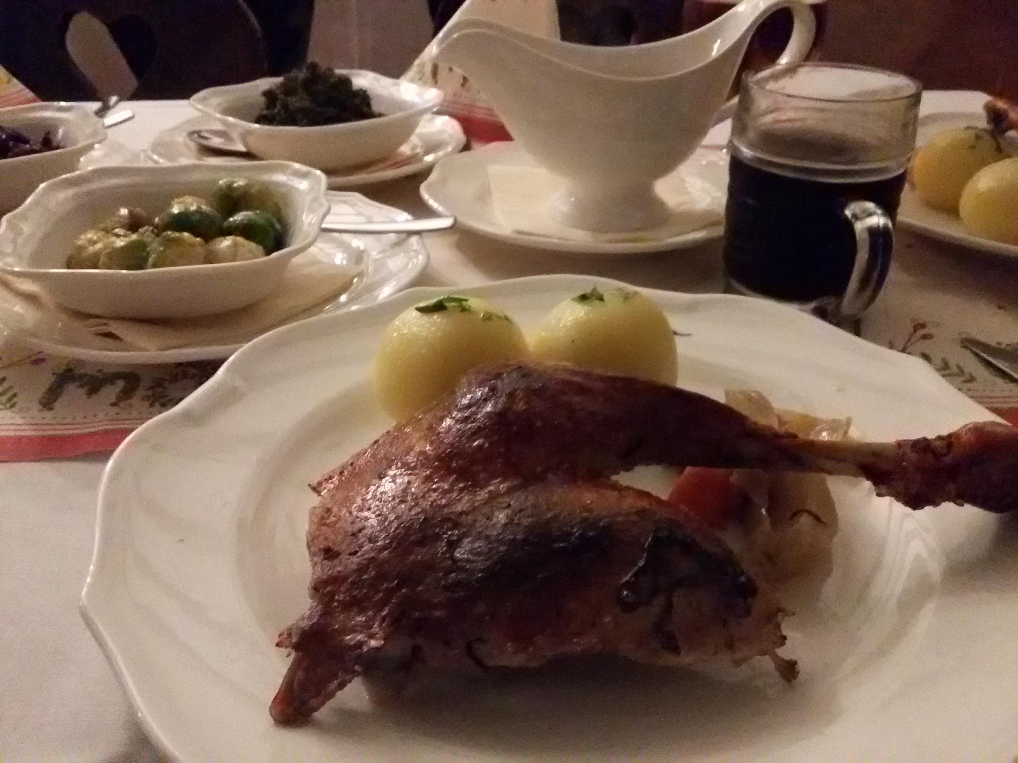 Gaststaette und Pension Zum weissen Schwan-餐饮