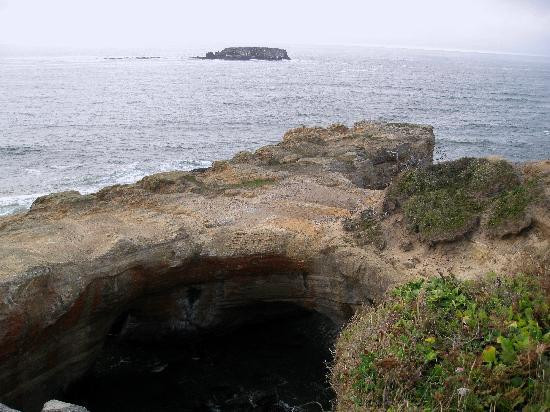 Devils Punchbowl State Natural Area-纽波特必去景点