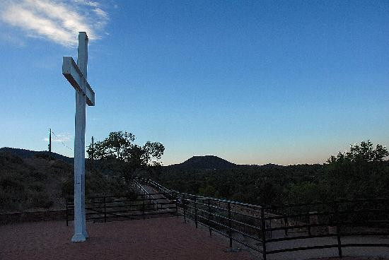 Cross of the Martyrs-圣菲必去景点