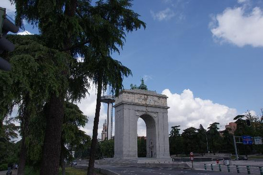 Madsegs-马德里必去景点