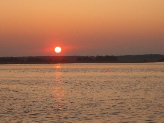 Daisey's Island Cruises-钦科蒂格岛必去景点