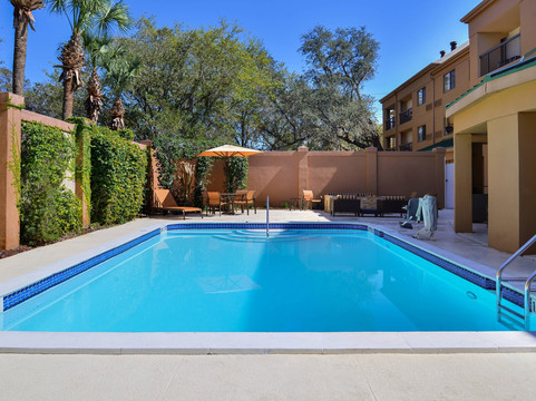 Courtyard by Marriott Tampa North/I-75 Fletcher主图