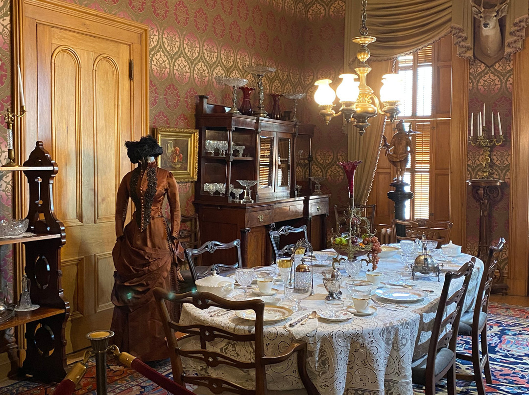 Historic General Dodge House-康瑟尔布拉夫斯必去景点