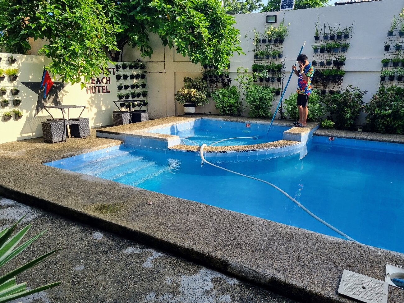 Stardust Beach Hotel-官方