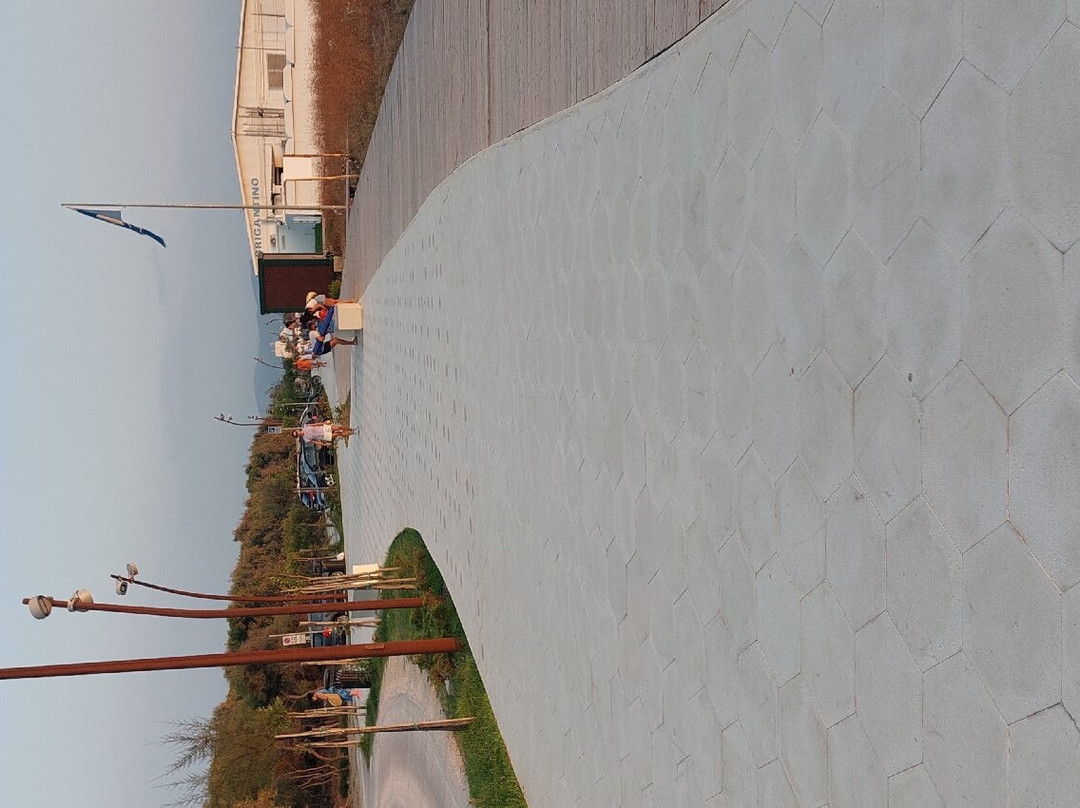 Lido Mediterraneo Beach景点图片