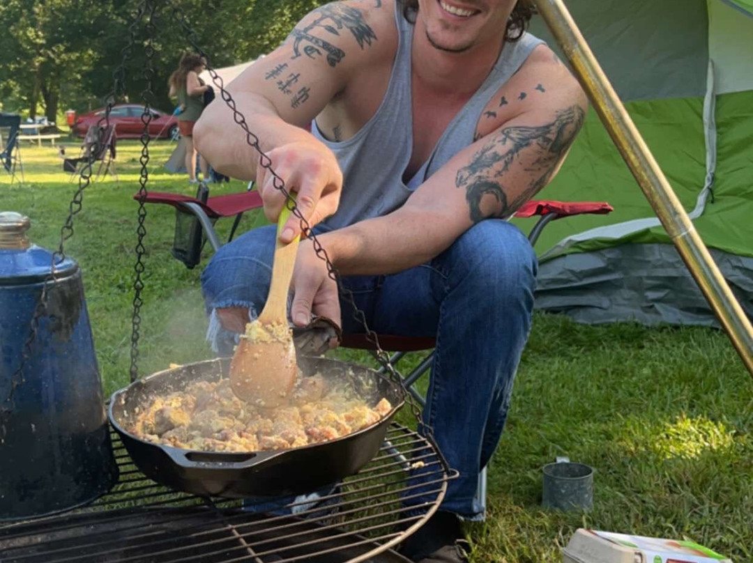 Hocking Hills Adventures-洛根必去景点