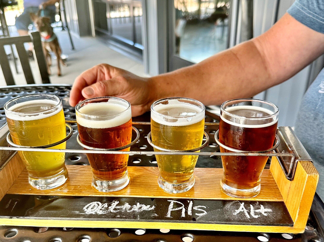 Burning Blush Brewery景点图片