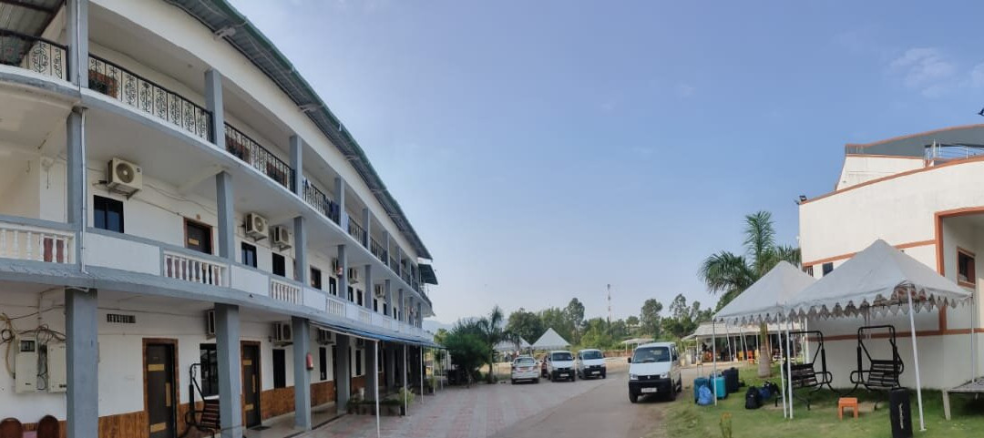 Vasant Vihar Resort主图