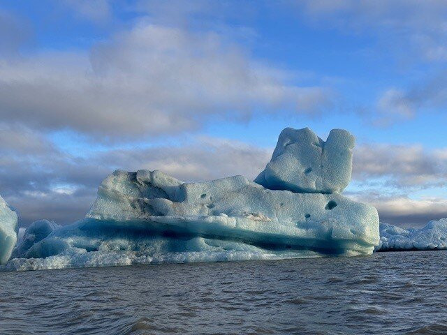 Fjallsarlon Iceberg Boat Tours景点图片