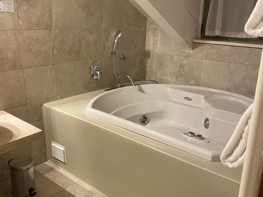 水晶宫贝斯特韦斯特酒店主图