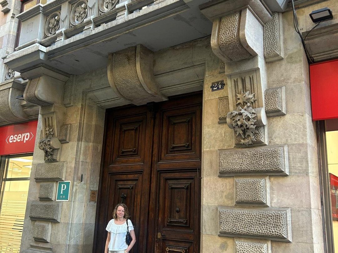 赫罗纳旅馆主图