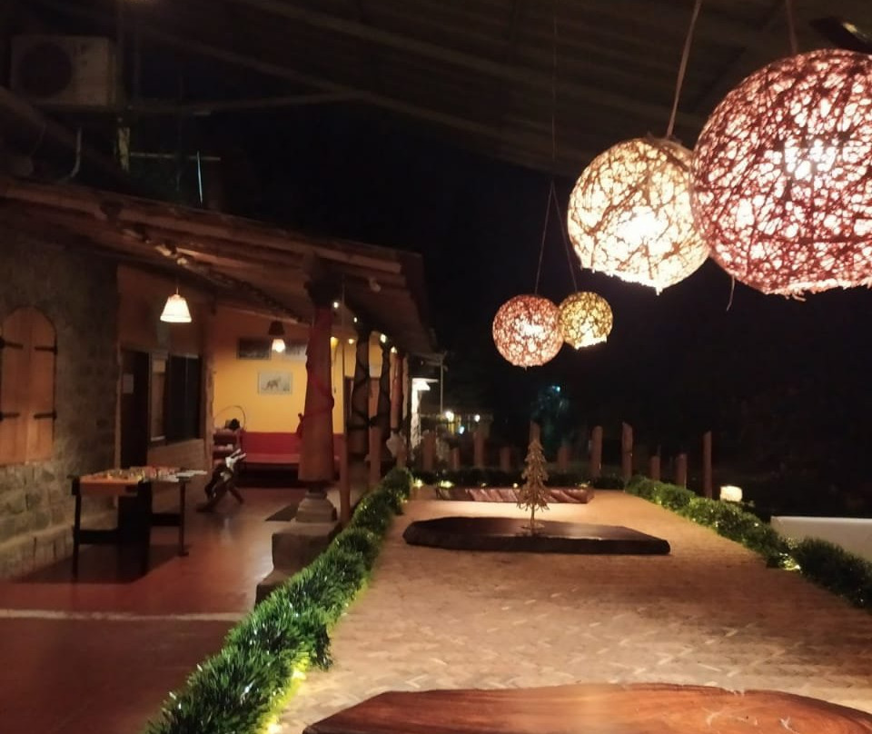 丛林小屋酒店主图