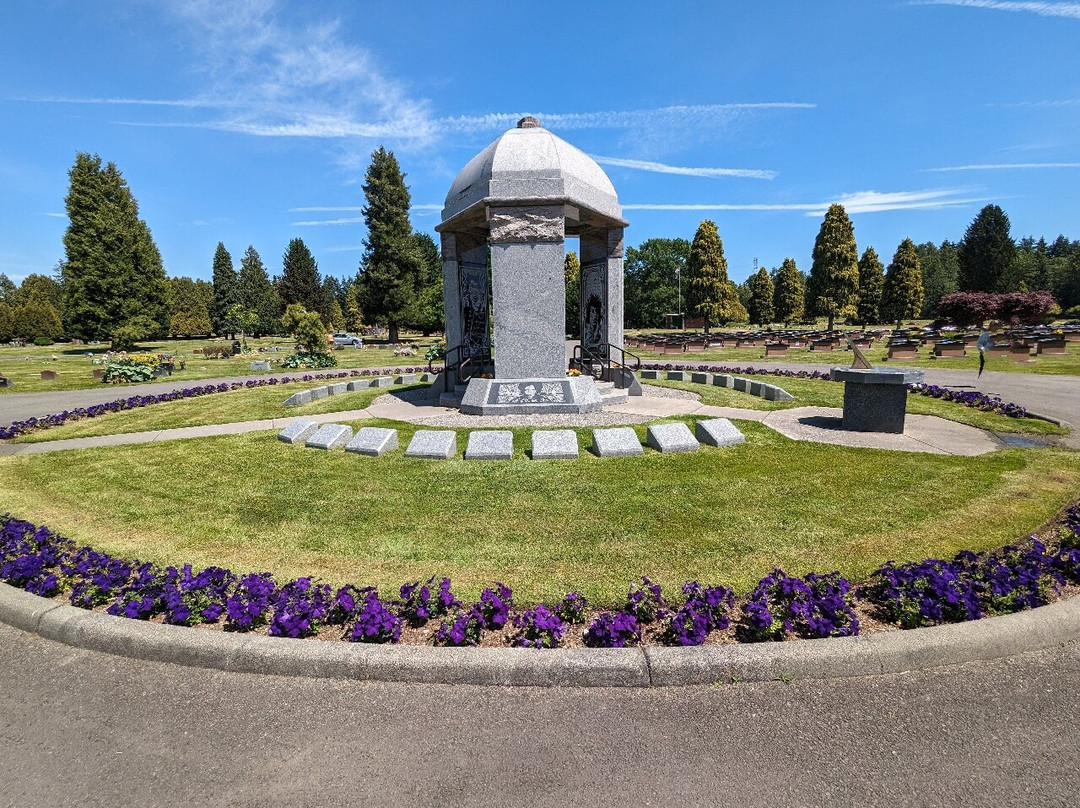 Jimi Hendrix Memorial-伦顿必去景点