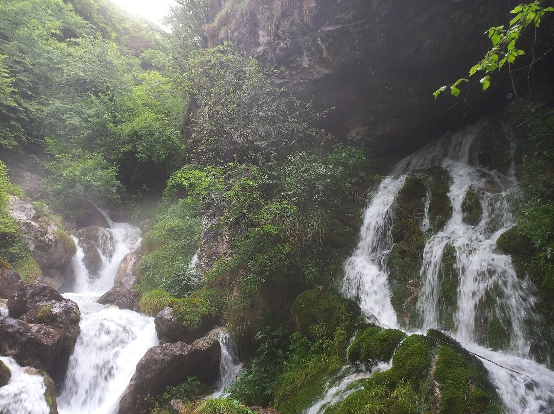 Cascate del Rio Bianco景点图片