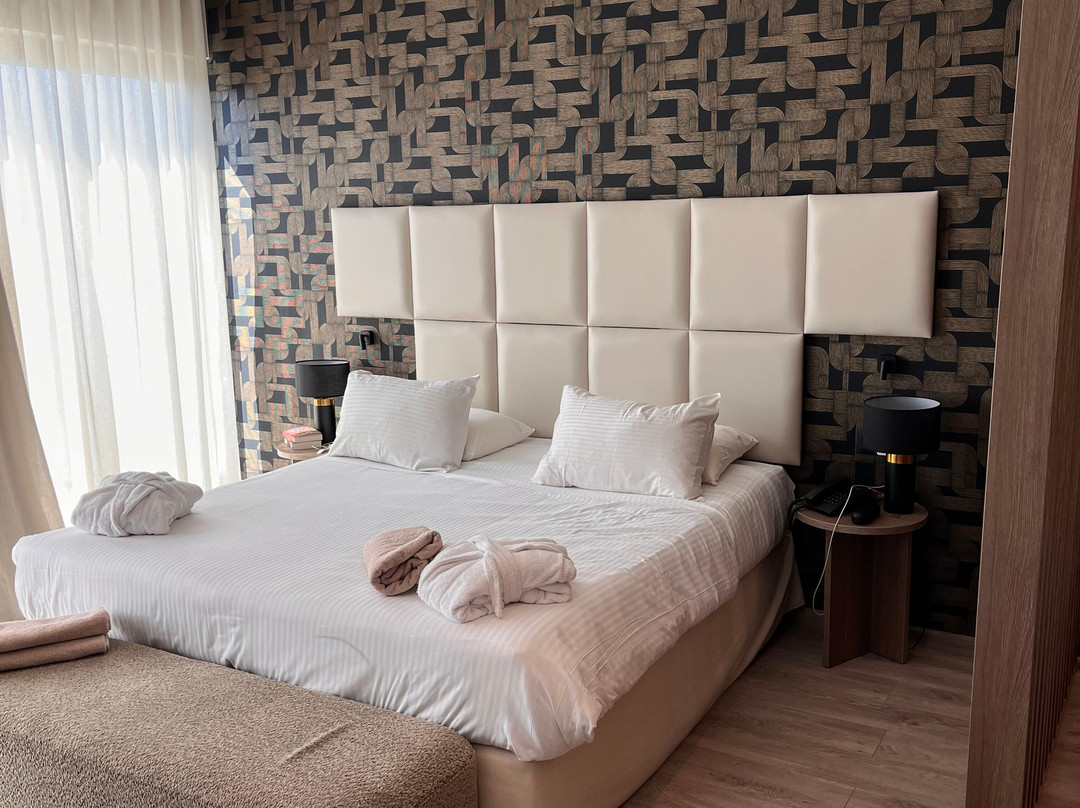 Elegance Luxury Executive Suites主图