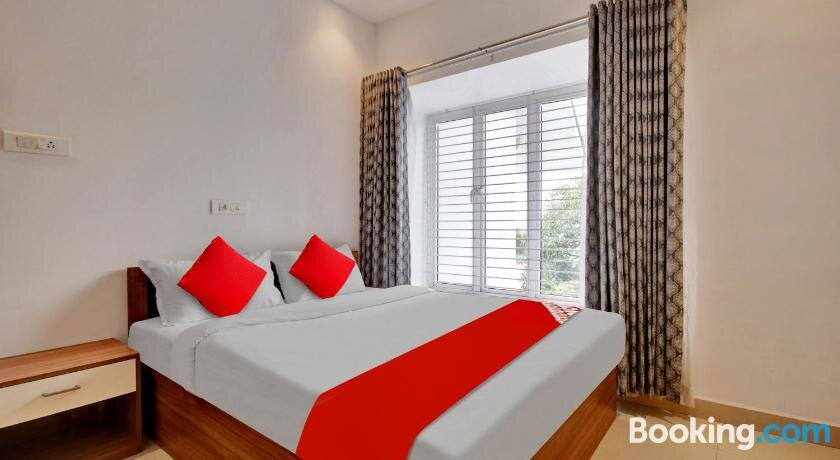 Oyo Flagship 812014 Castle Stay
