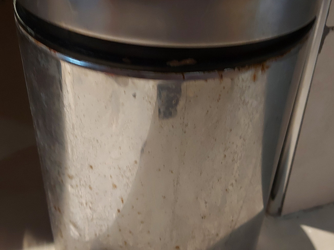 阿布索菲安尼酒店主图